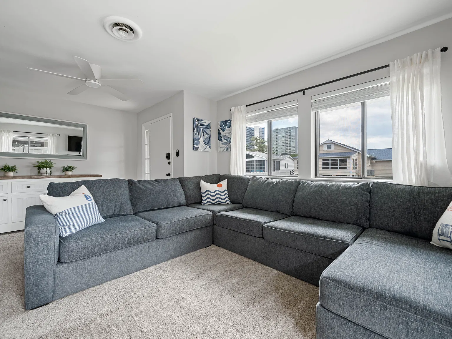 2 bed, 880 sqft, $1,800 — Photo 4