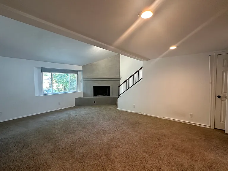Primary BR w/ 2 closets