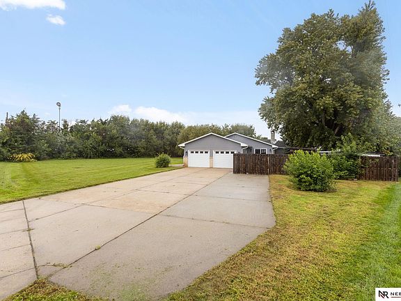 4th image of 2450 N Ridge Road Dr