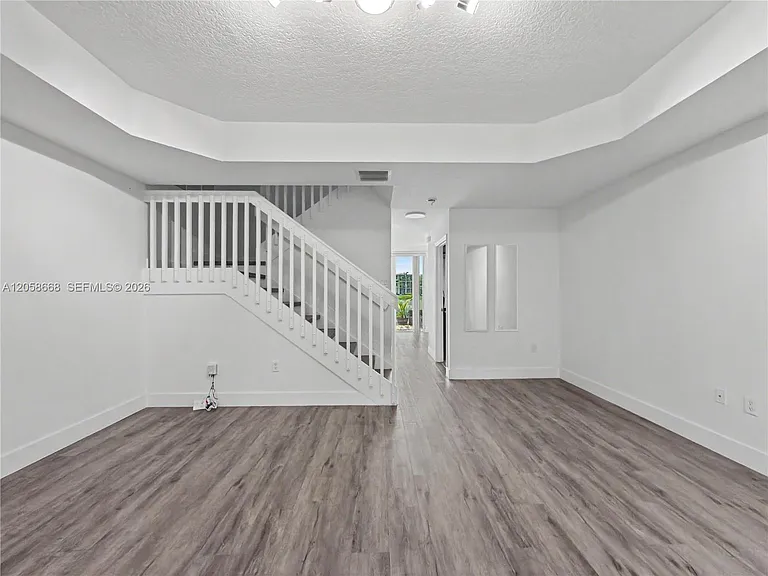 10573 SW 6th St #1206 — Photo 3
