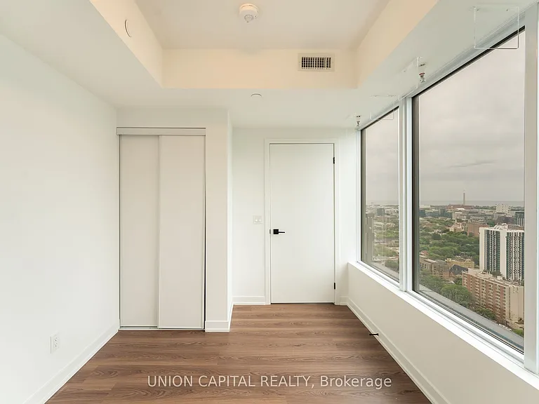 319 Jarvis St #3702 — Photo 9