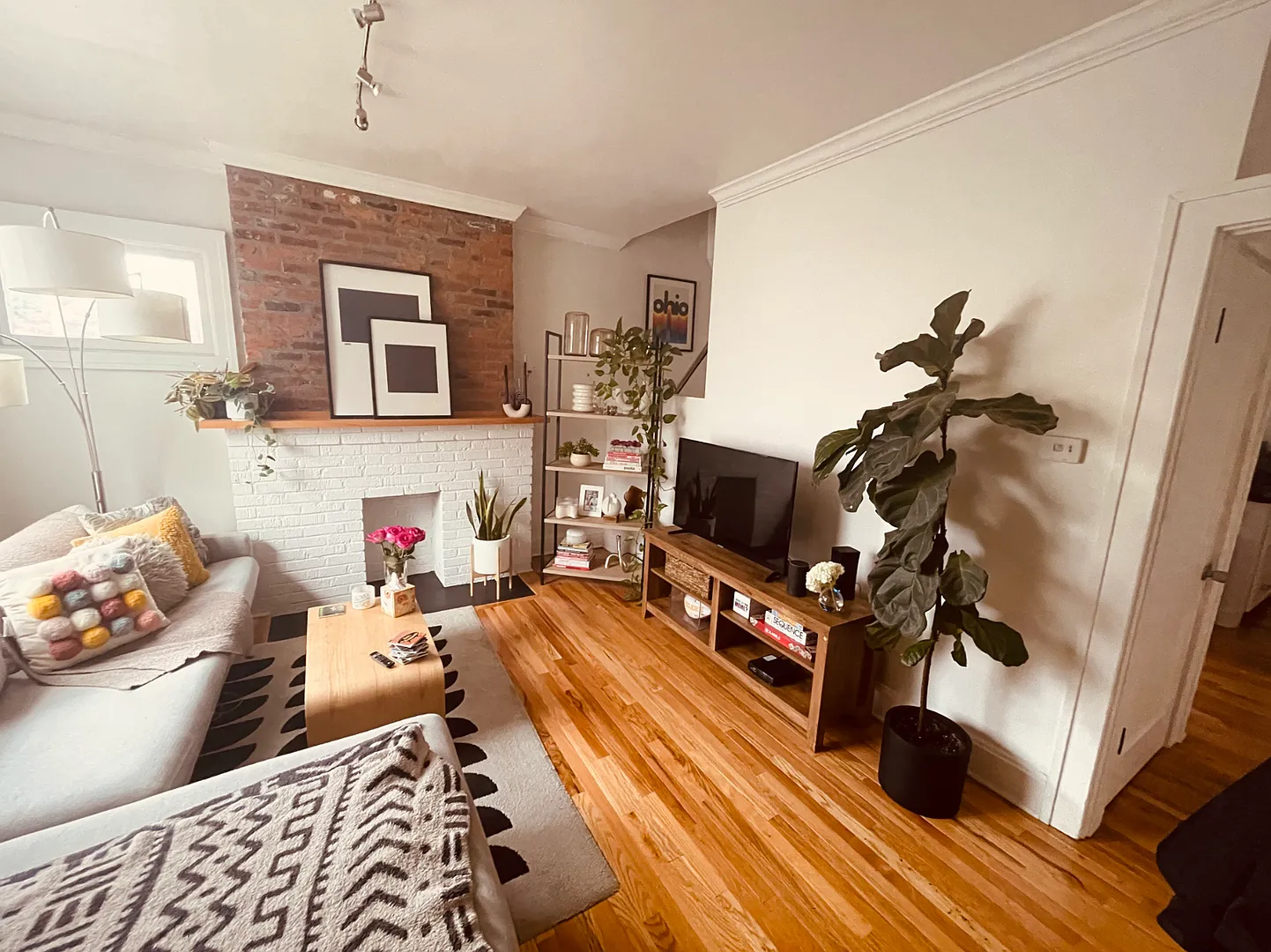 267-271 E. Blenkner — Photo 1