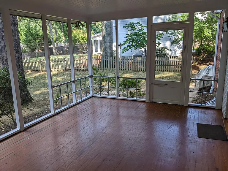 5900 Valley View Dr — Photo 17