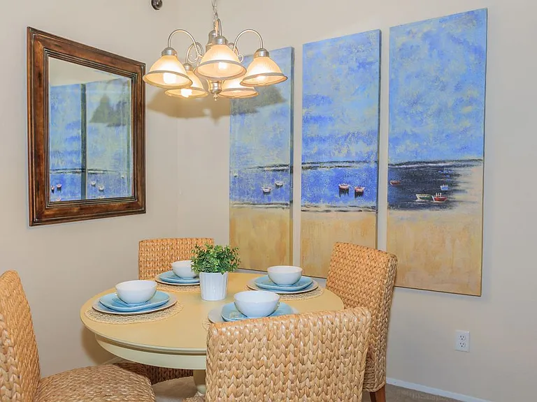 Rancho Hillside Apartments — Photo 35