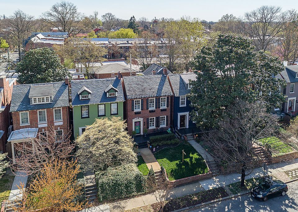 1st image of 3207 Kensington Ave