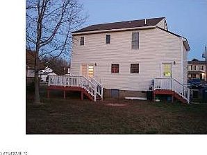 3rd image of 430 N Ivy Ave