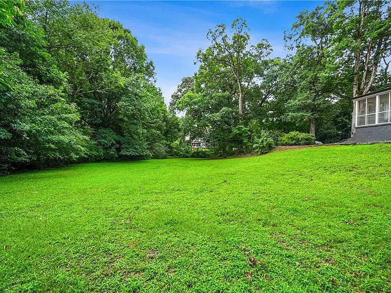 5383 Tilly Mill Rd — Photo 35