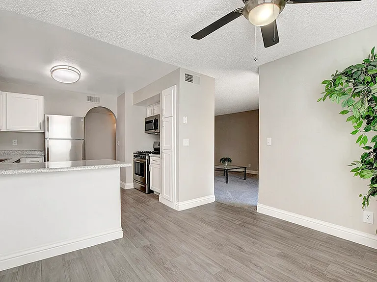 Eagle Trace Apartments — Photo 3