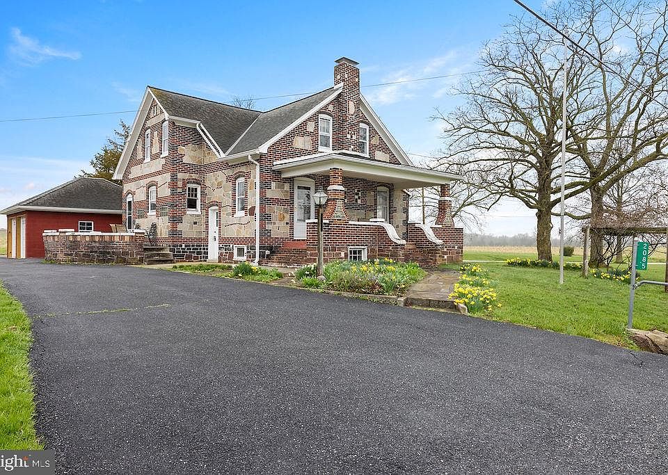 1st image of 2085 Harney Rd
