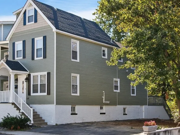 23 Rich St, Irvington, NJ 07111