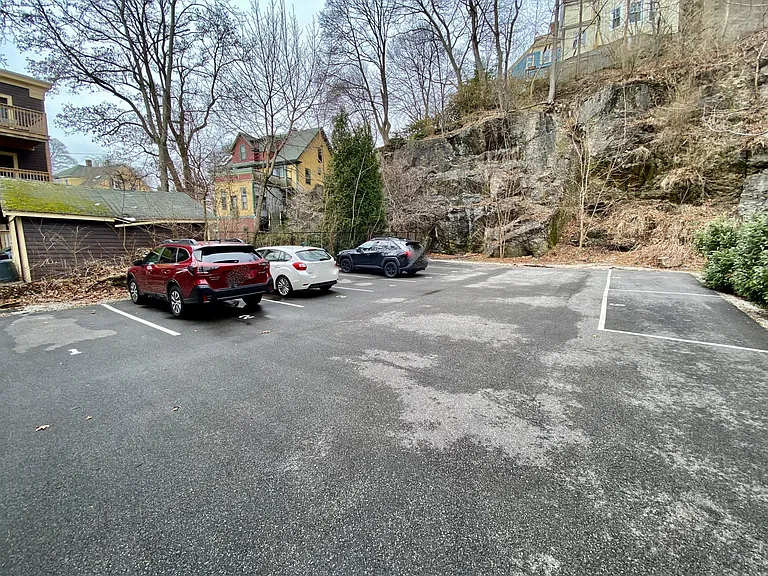 24 Saint Peter St #1L — Photo 27