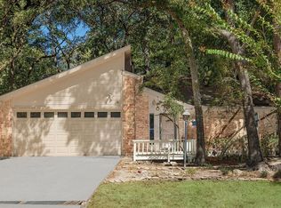 6 S Pineplank Ct, Spring, TX 77381