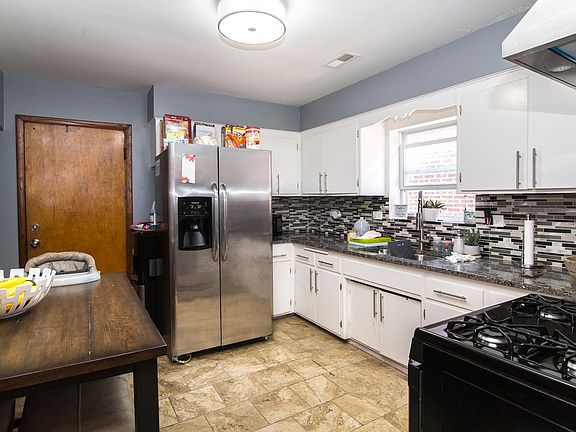 3rd image of 1636 S 50th Ave