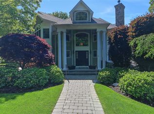 64 Twilight Rd, Rocky Point, NY 11778