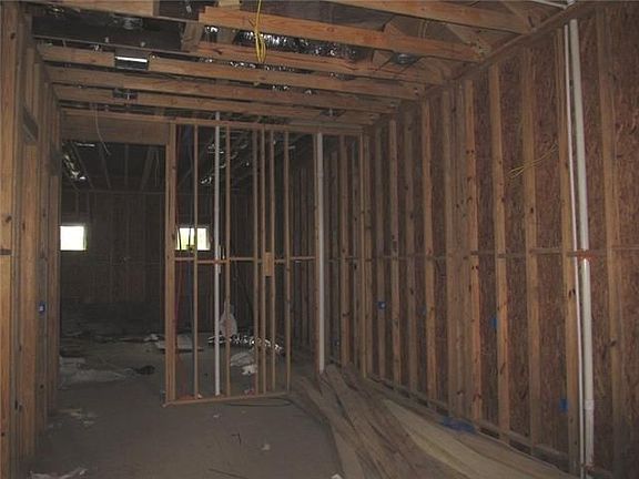 3rd image of 4510 St Claude Avenue New Orleans La #70117