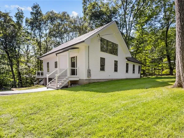 58 Little Pond County Rd, Cumberland, RI 02864