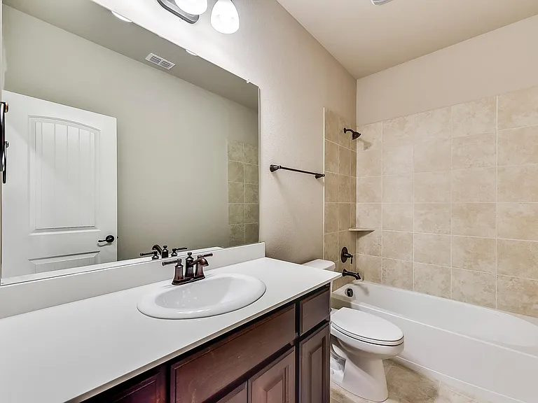 Hallway bath upstairs by media room