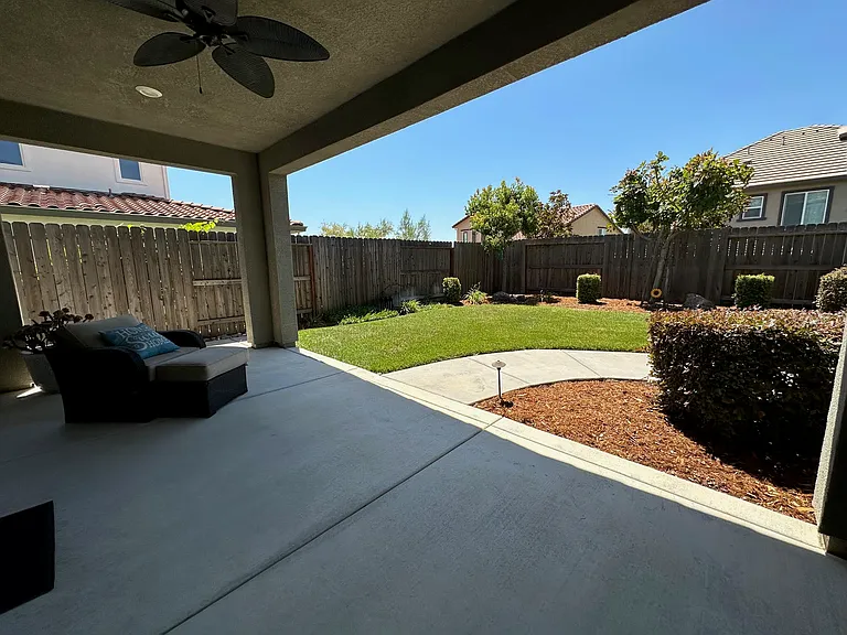 2720 Chuckwagon Ln — Photo 24