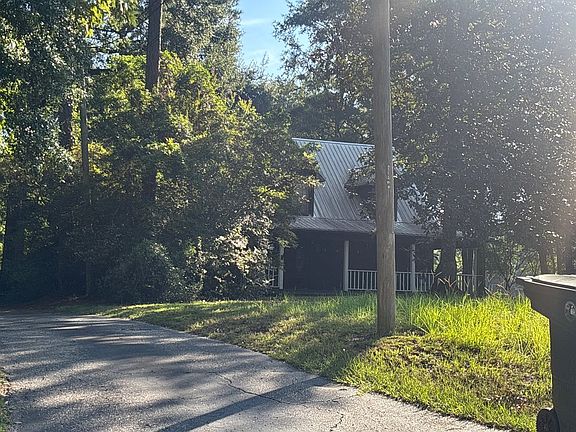 3rd image of 106 Penny Ln