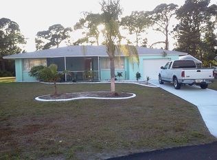 612 NE 15th Ct, Cape Coral, FL 33909