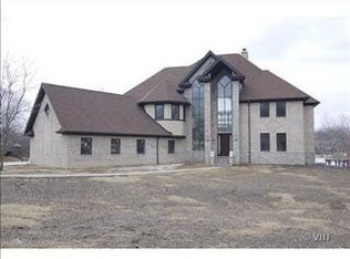 20900 Heather Ct, Kildeer, IL