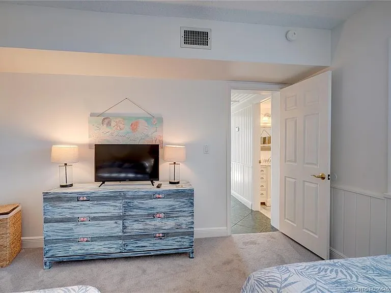 1289 NE Ocean Blvd #4 — Photo 15