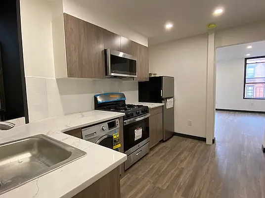 Rented by REAL New York | media 11