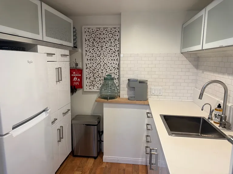 Valley View Dr — Photo 9