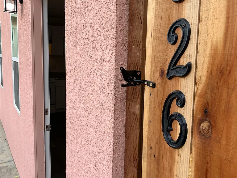 626 W Edythe St #626 — Photo 11