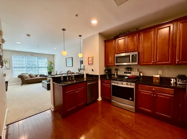 6203 Brookhaven Ct, Riverdale, NJ 07457