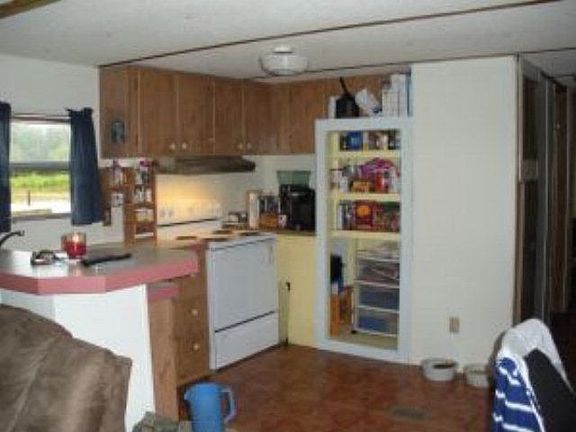 2nd image of 313 Obey Ln NE