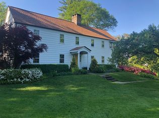 18 Bracchi Dr, Stamford, CT 06903