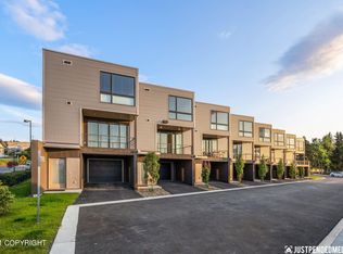 702 Top Rail Ln #702, Anchorage, AK 99501