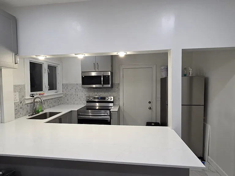 321 Robinwood Rd — Photo 3