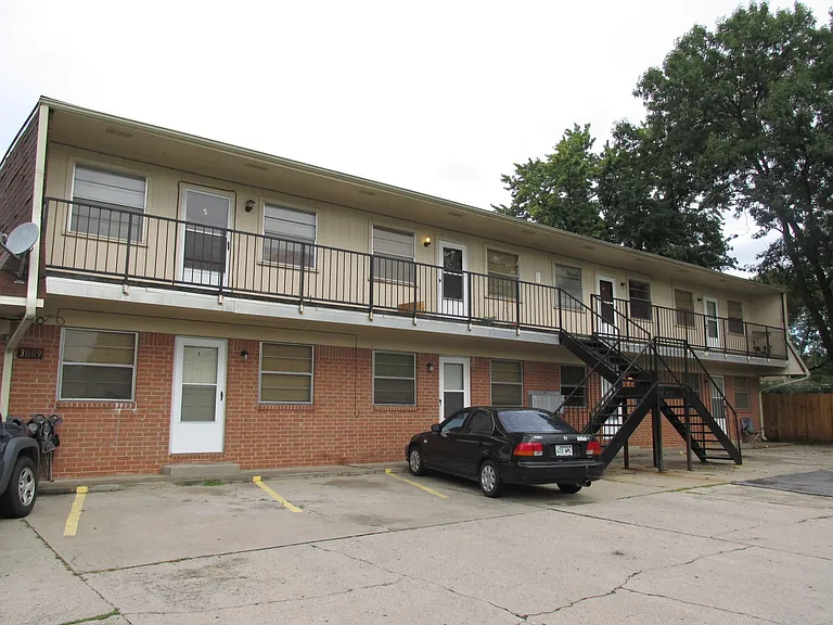 3009 S Quincy St #1-8 — Photo 6