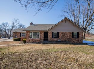 926 Honeysuckle St, Lowell, AR 72745
