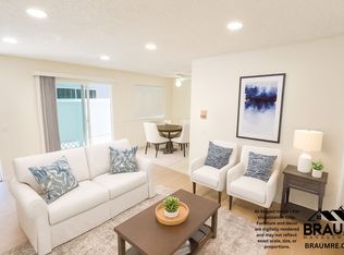 11007 Hartsook St, North Hollywood, CA 91601