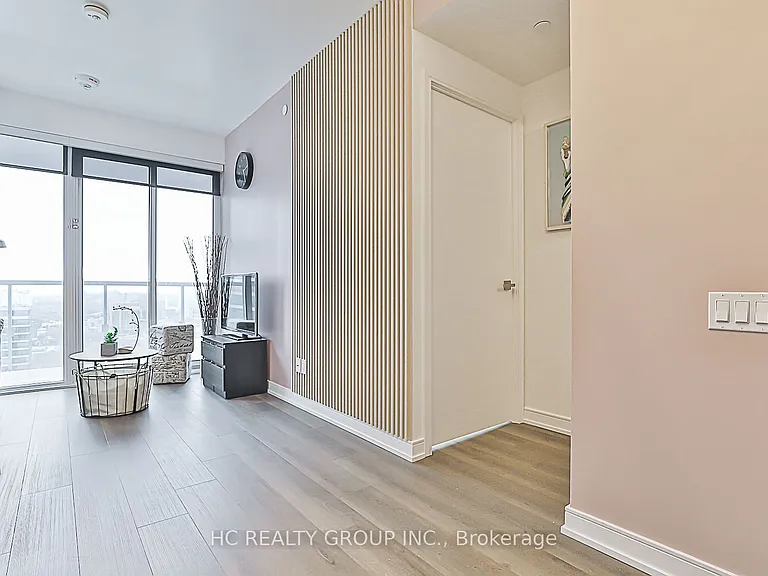 3 Gloucester St #3912 — Photo 6