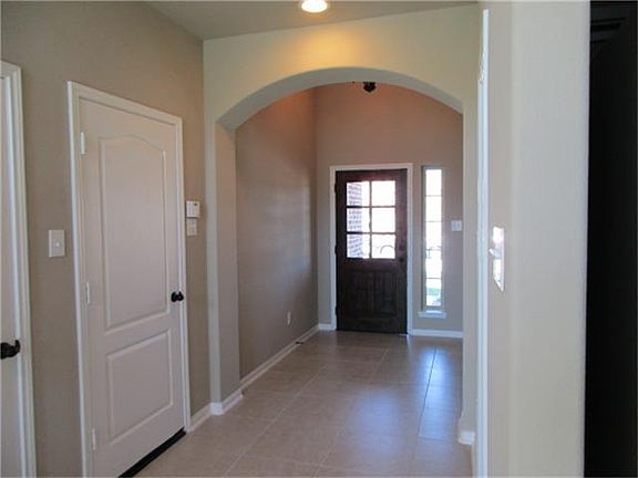 4th image of 2615 Forest Cove Ct