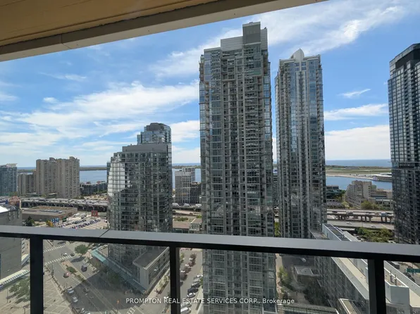 1 Concord Cityplace Way, Toronto, ON