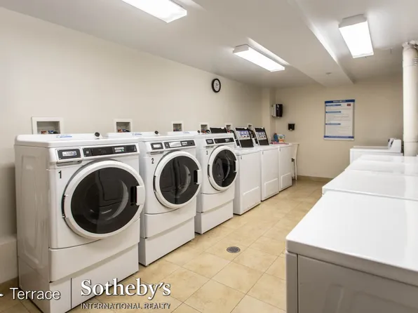 64-05 Yellowstone Boulevard image 11 of 20