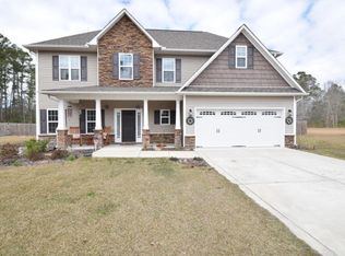 107 Quail Woods Dr, New Bern, NC 28560