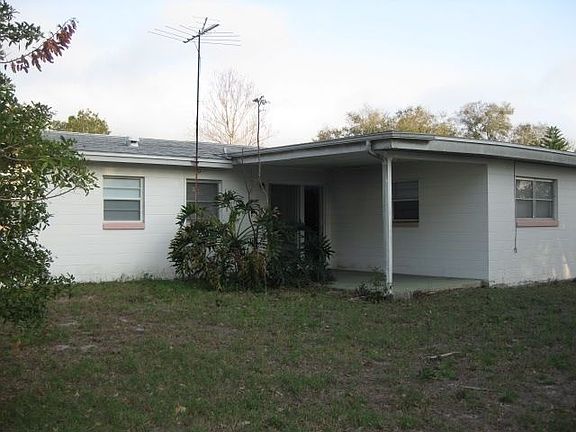 2nd image of 1810 Brandy Ln