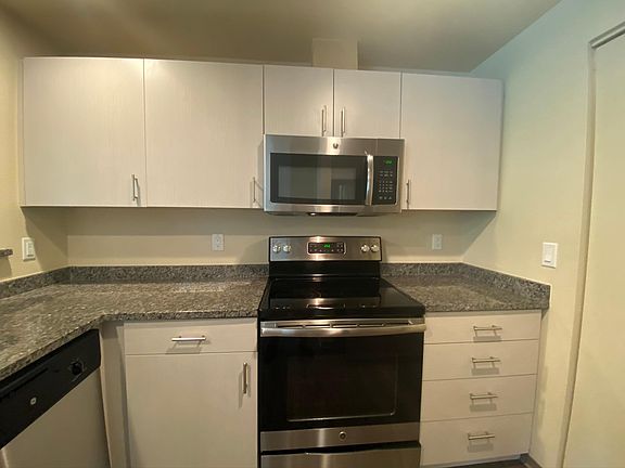 2nd image of 13015 122nd Ln NE APT N303