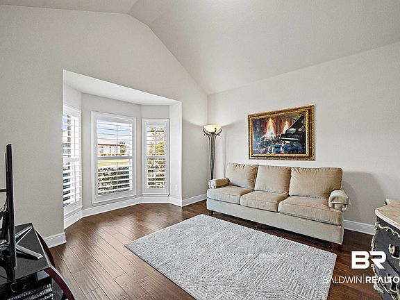 5th image of 4160 Inverness Cir
