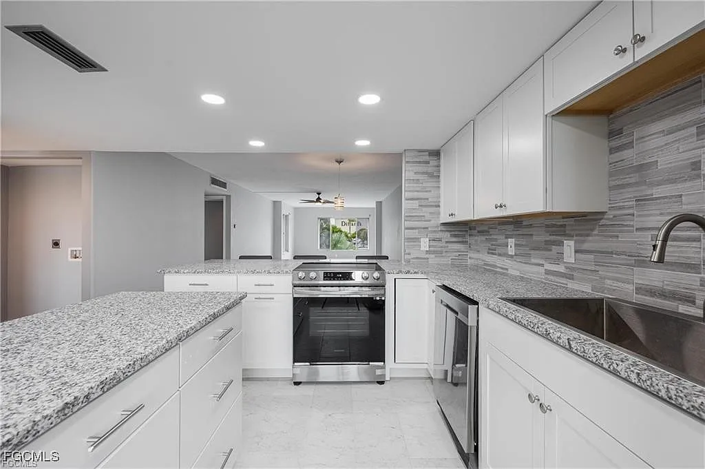 2 bed, 2.0 bath, 1187 sqft, $1,400 — Photo 1