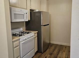 13304 Valleyheart Dr APT 207, Sherman Oaks, CA 91423