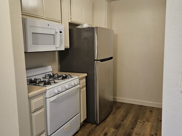 13304 Valleyheart Dr APT 207