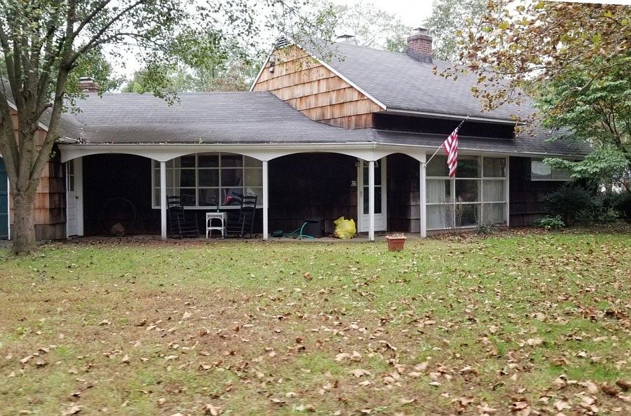 2nd image of 36 Lockerby Ln