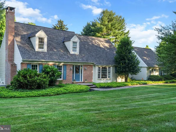 1000 Russell Ln, West Chester, PA 19382